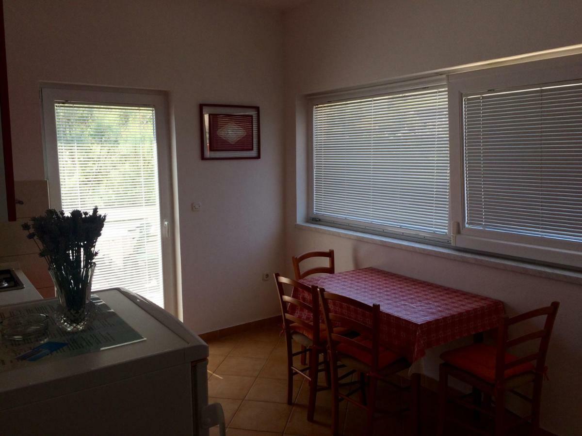 Apartmani Brusel Pag Buitenkant foto